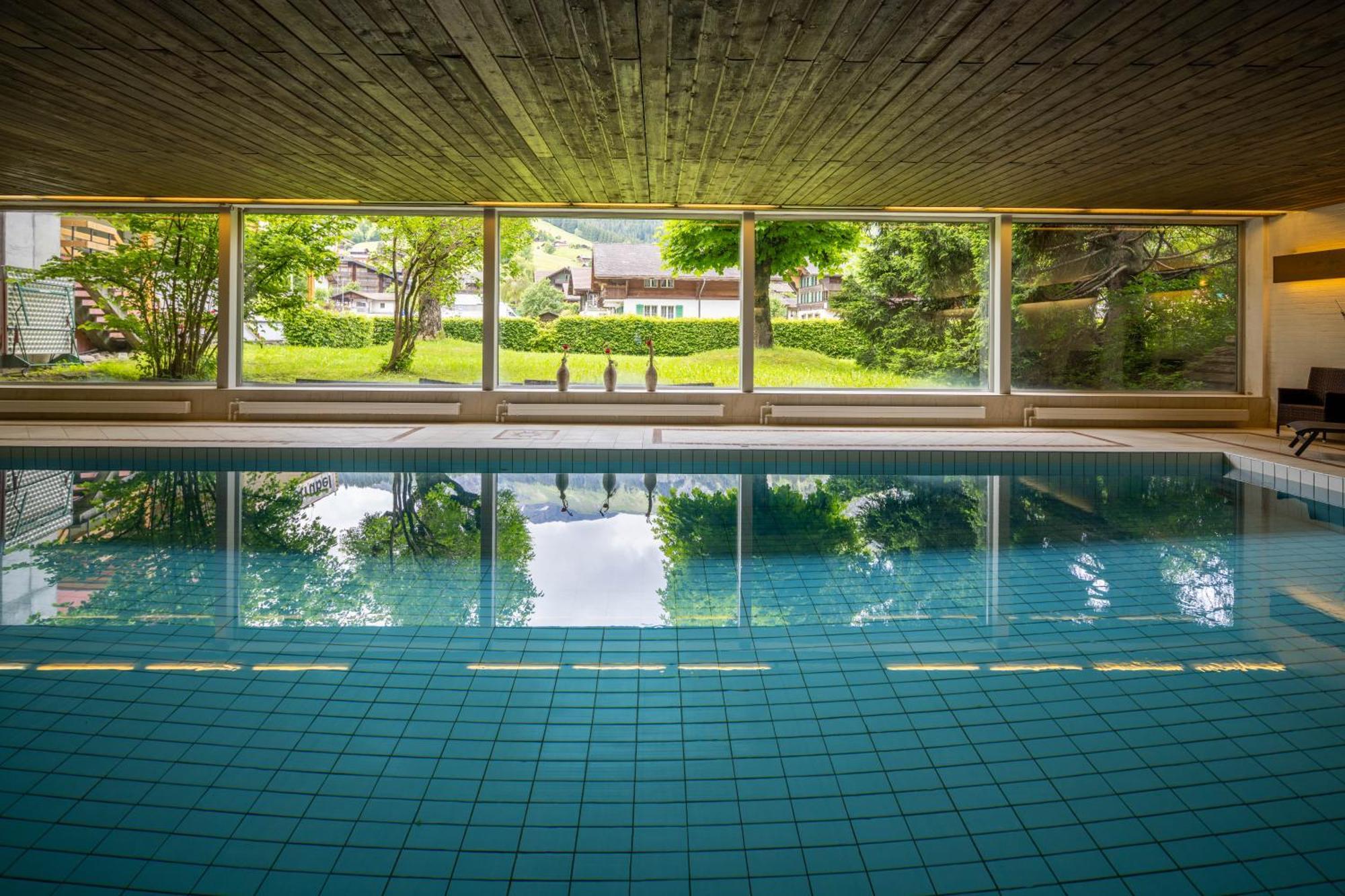 Sporthotel Wildstrubel Lenk Ngoại thất bức ảnh