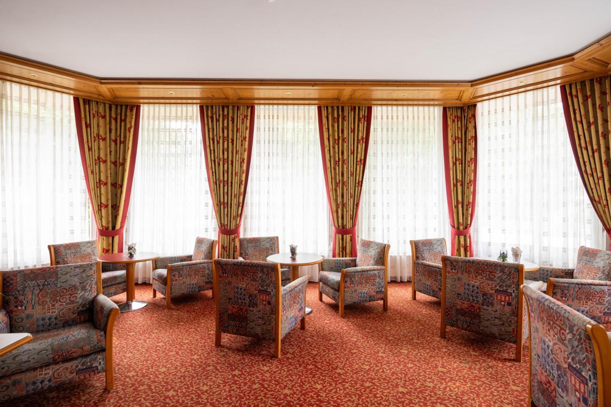 Sporthotel Wildstrubel Lenk Ngoại thất bức ảnh