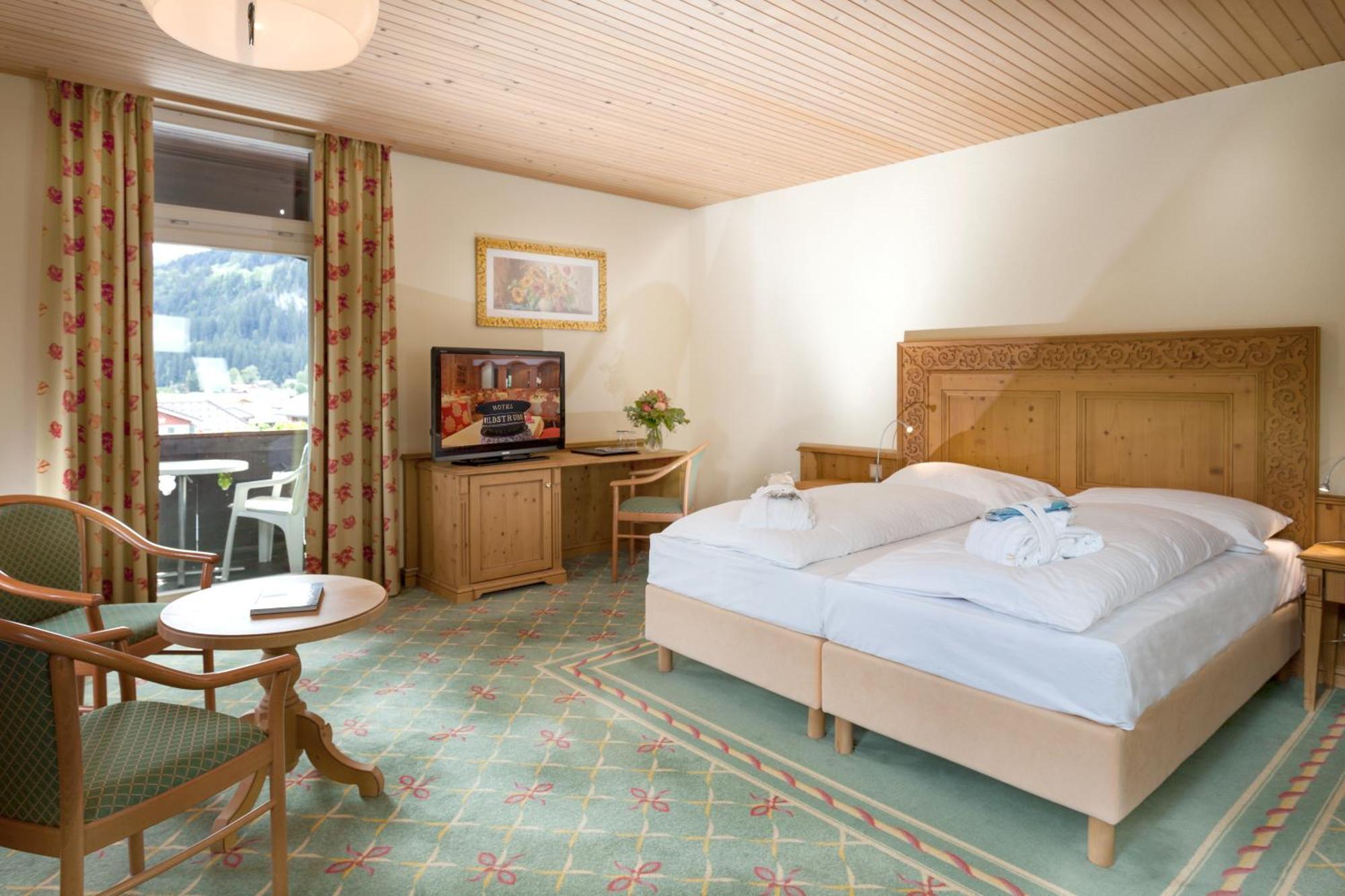 Sporthotel Wildstrubel Lenk Ngoại thất bức ảnh