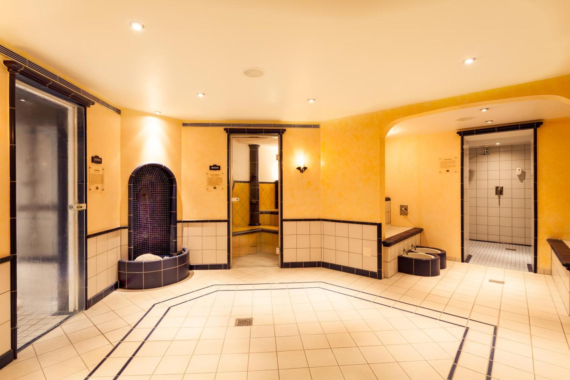 Sporthotel Wildstrubel Lenk Ngoại thất bức ảnh