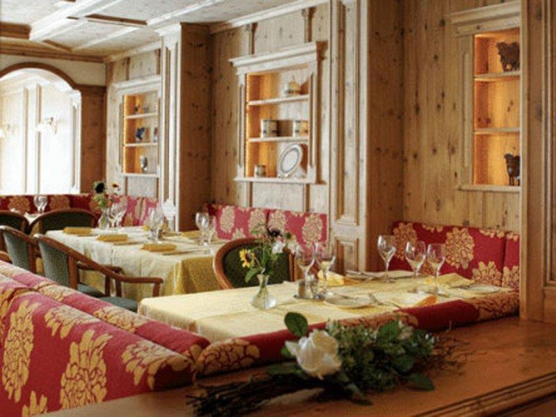 Sporthotel Wildstrubel Lenk Ngoại thất bức ảnh